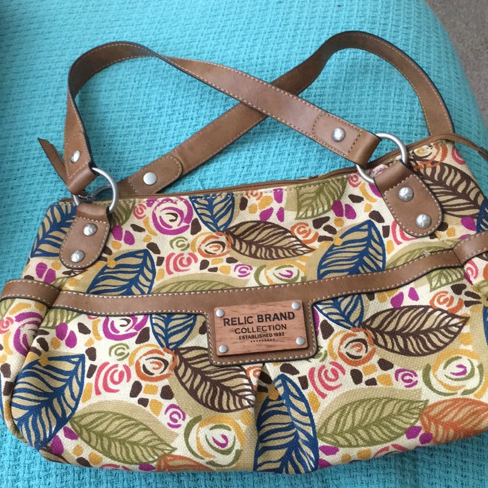 Relic abstract flower purse